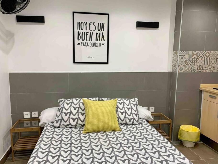 Nice Apartment In Barcelona By Perita Next Metro St T1 Ngoại thất bức ảnh