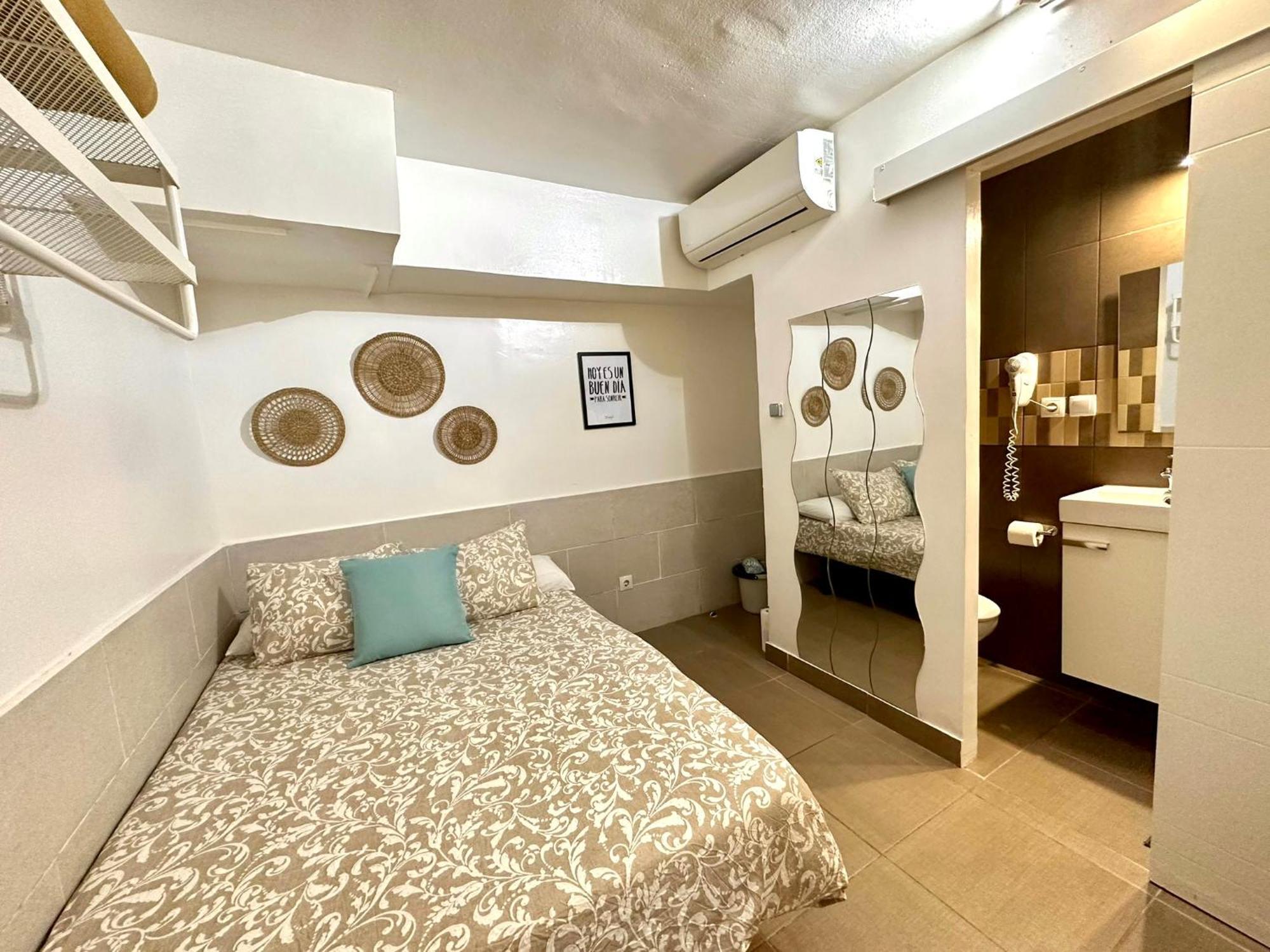 Nice Apartment In Barcelona By Perita Next Metro St T1 Ngoại thất bức ảnh